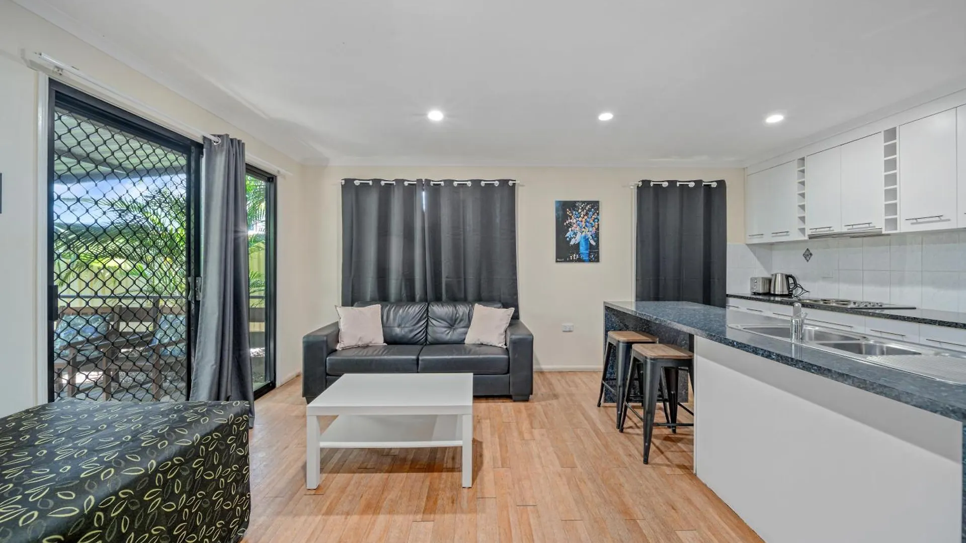 Emerald Motel Apartments Australien